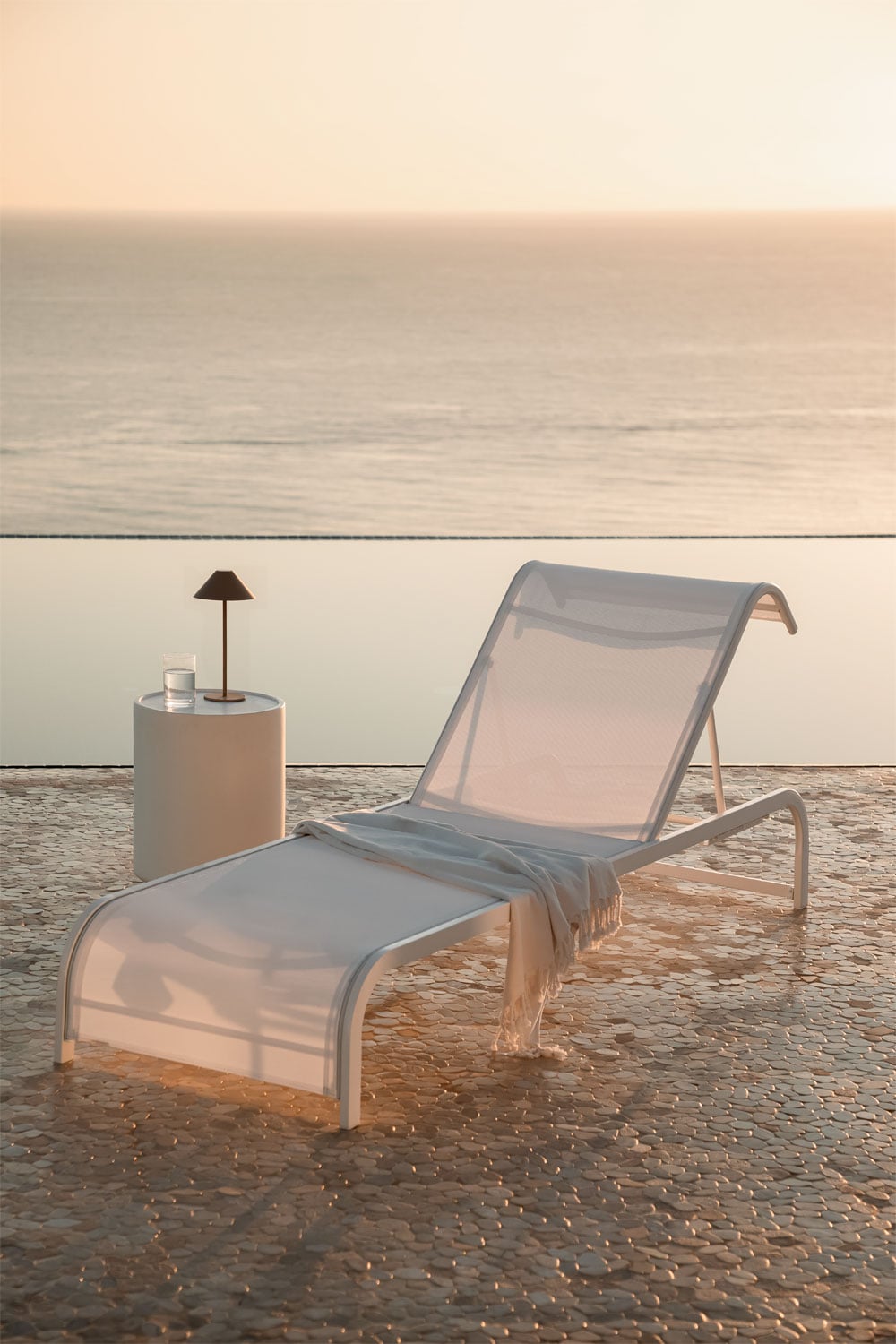 Reguliuojamas gultas SOLENTO, balta