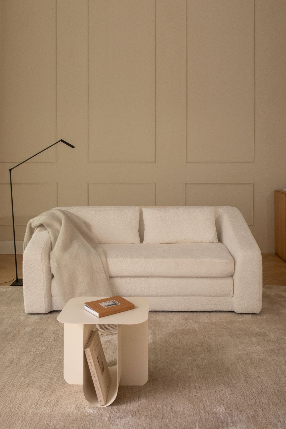 Dvievietė sofa DALILA su miegama funkcija, balta spalva