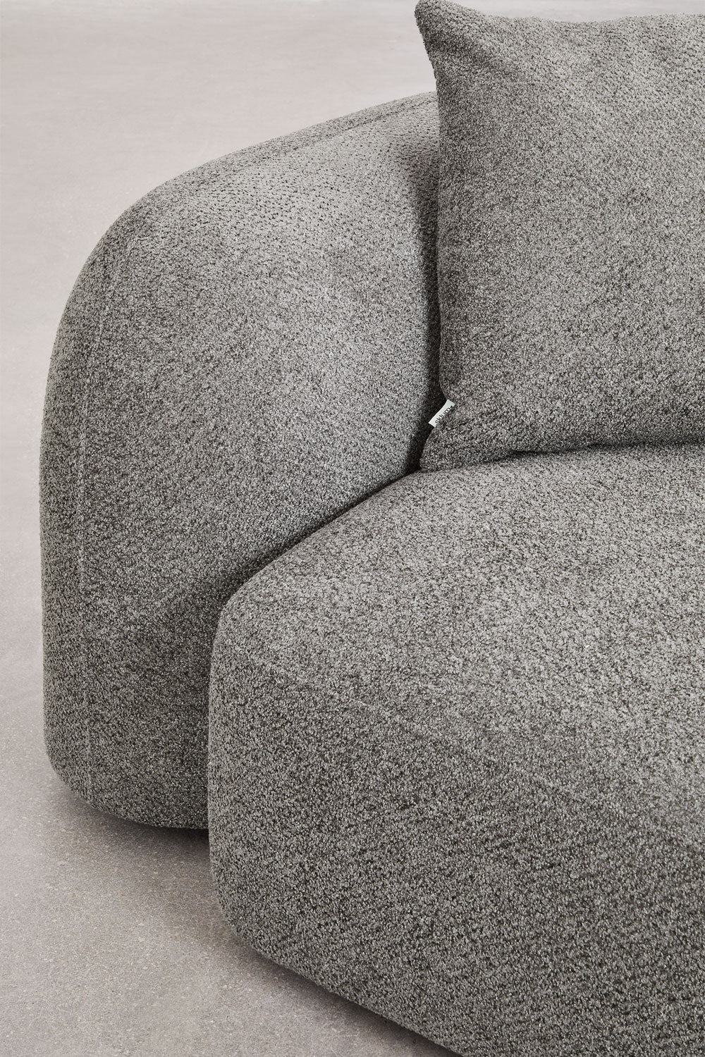 Dvivietė sofa LUCIA, pilka