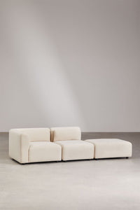 Kampinė sofa FOGLERA iš priekio, smėlio linas šenilo
