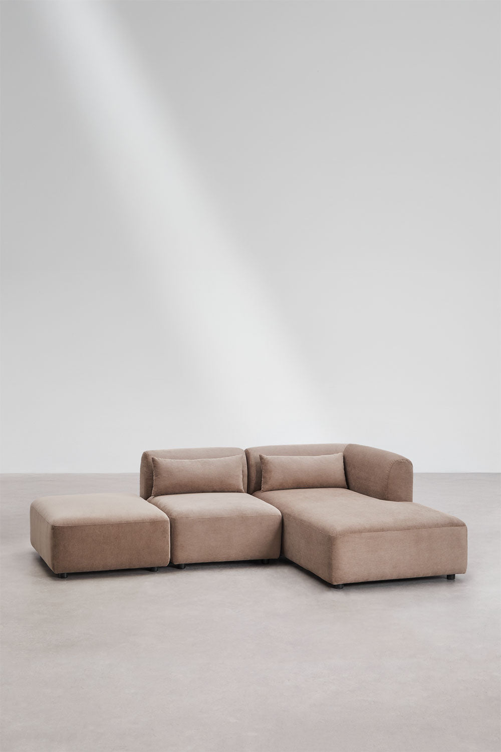 Sofa FOGLERA su pufu, kupranugario, 253x175, dešinė