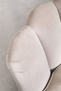 Dvivietė sofa MORLA moderniame svetainės interjere