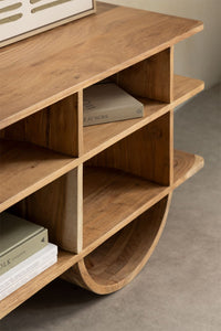 Lentyna CALOORA vaizdas iš priekio su matine lakuota apdaila