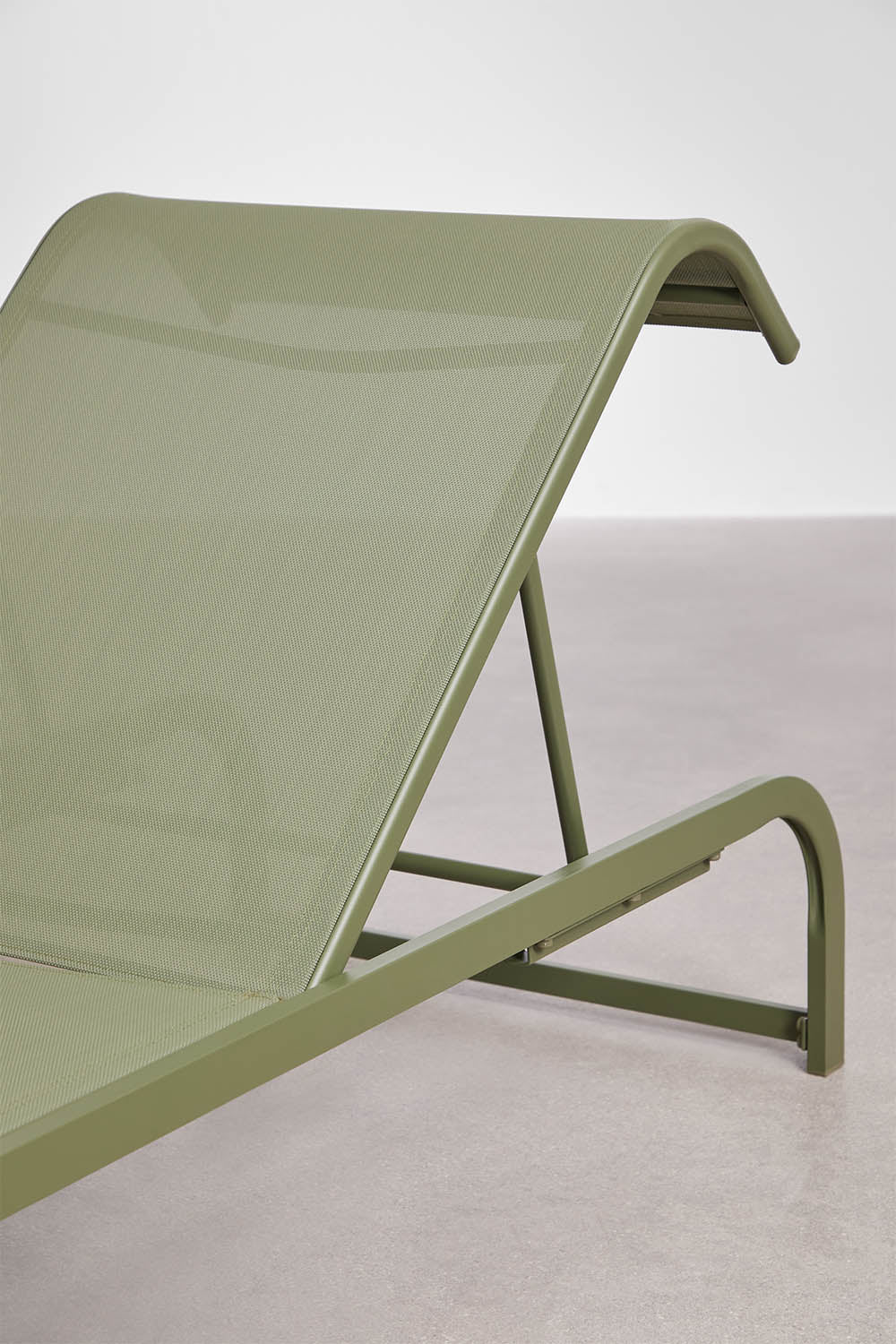 Adjustable Lounger SOLENTO, Olive Green