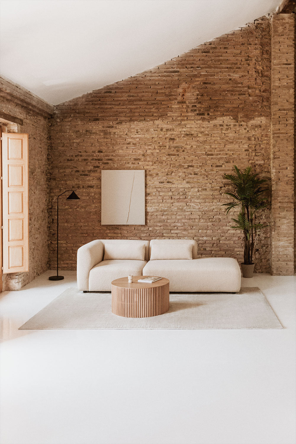 Kampinė sofa FOGLERA, kreminė, 242x97