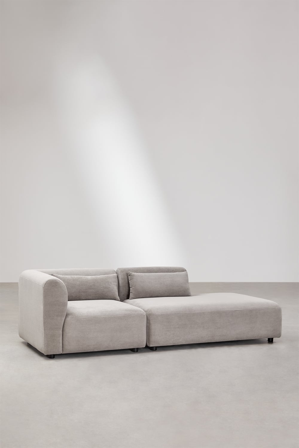 Kampinė sofa FOGLERA priekinis vaizdas