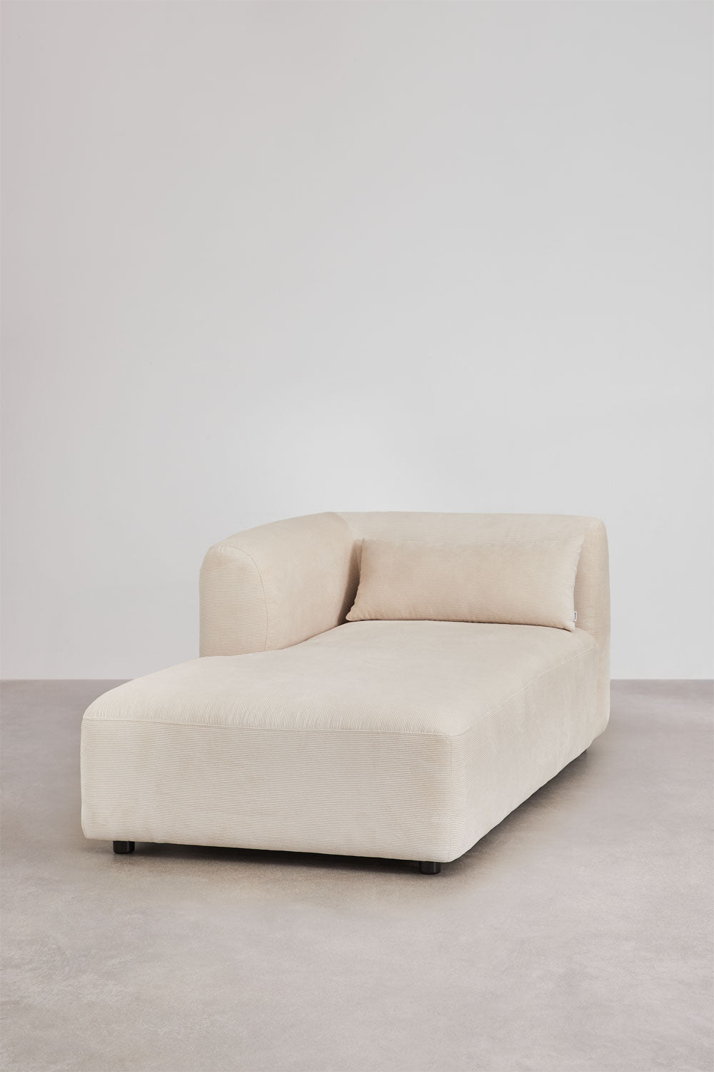 Kampinė sofa FOGLERA – kitu rakursu
