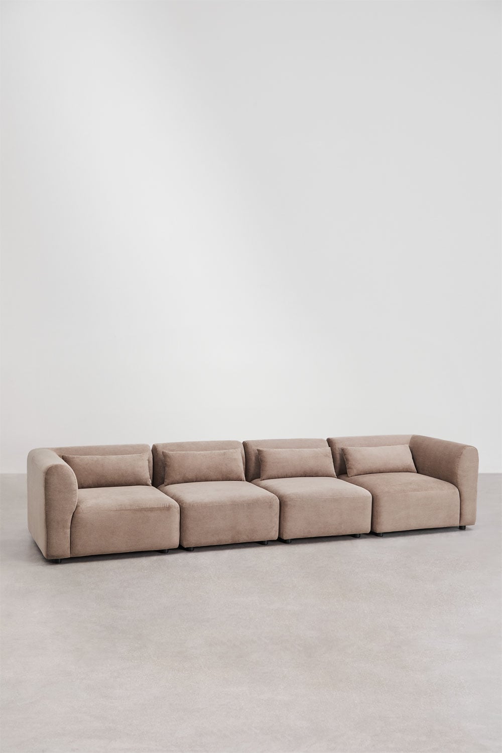 Sofa FOGLERA – bendras vaizdas, kupranugario šenilo