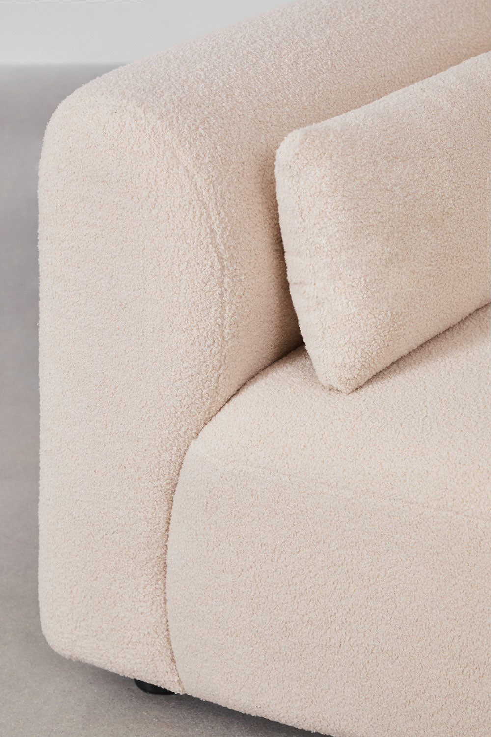 Modulinė sofa FOGLERA su dešiniuoju gultu – atspalvio detalė