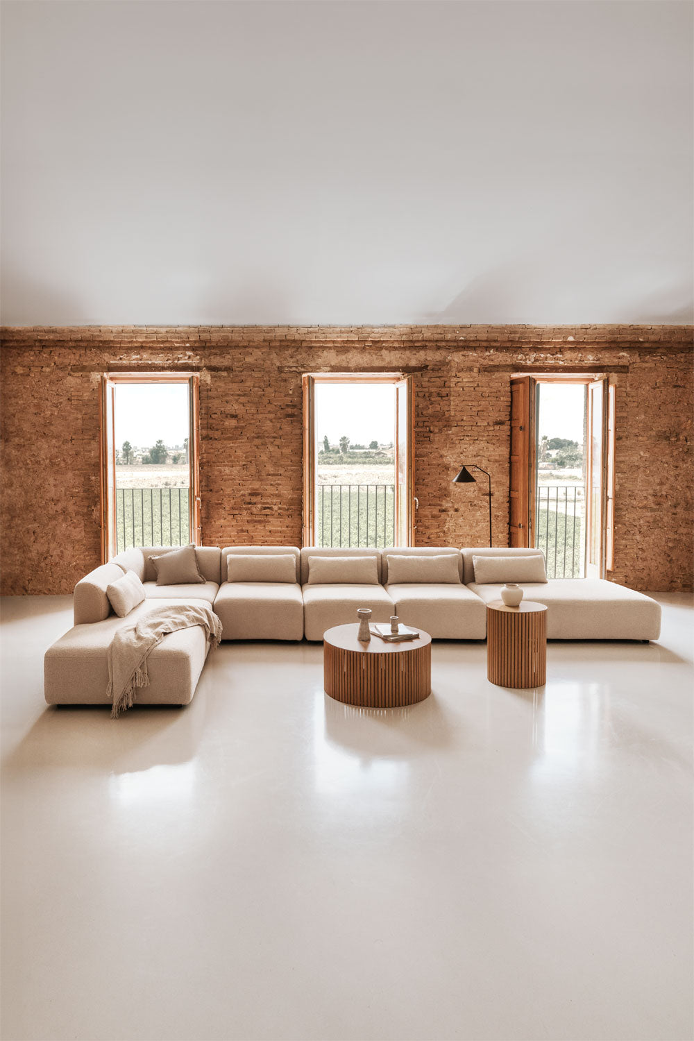 Kampinė sofa FOGLERA, kreminė, 476x242