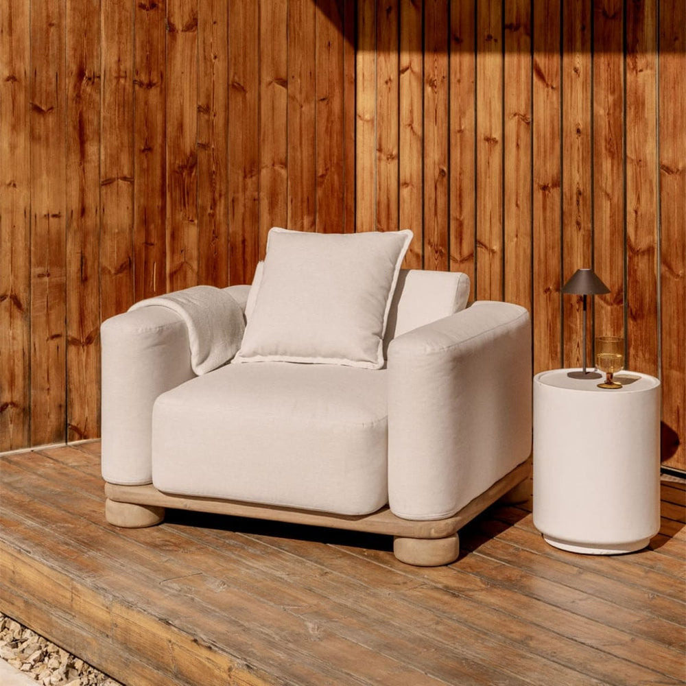 Armchair AKANTO, acacia