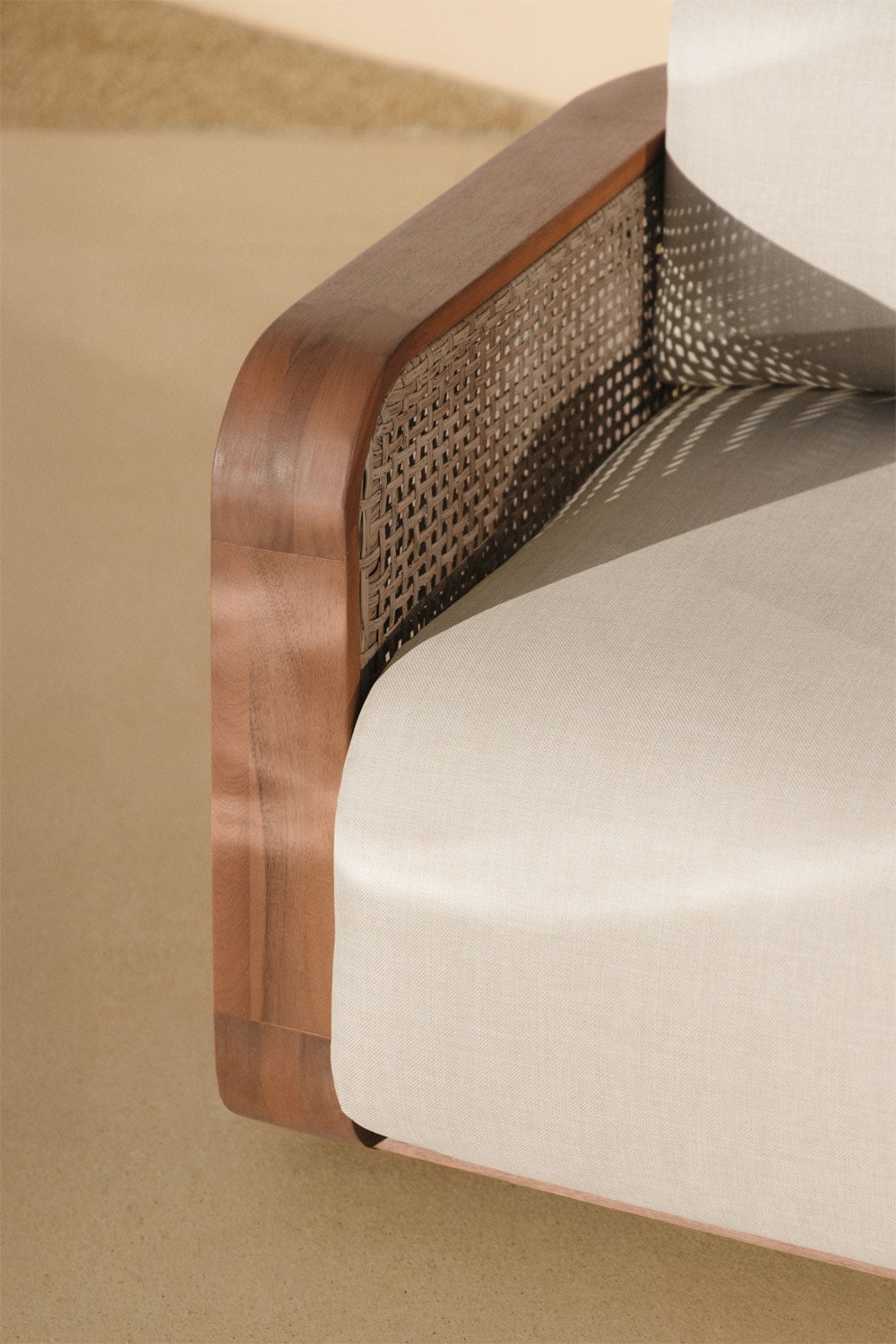 Armchair RATIKO, acacia wood