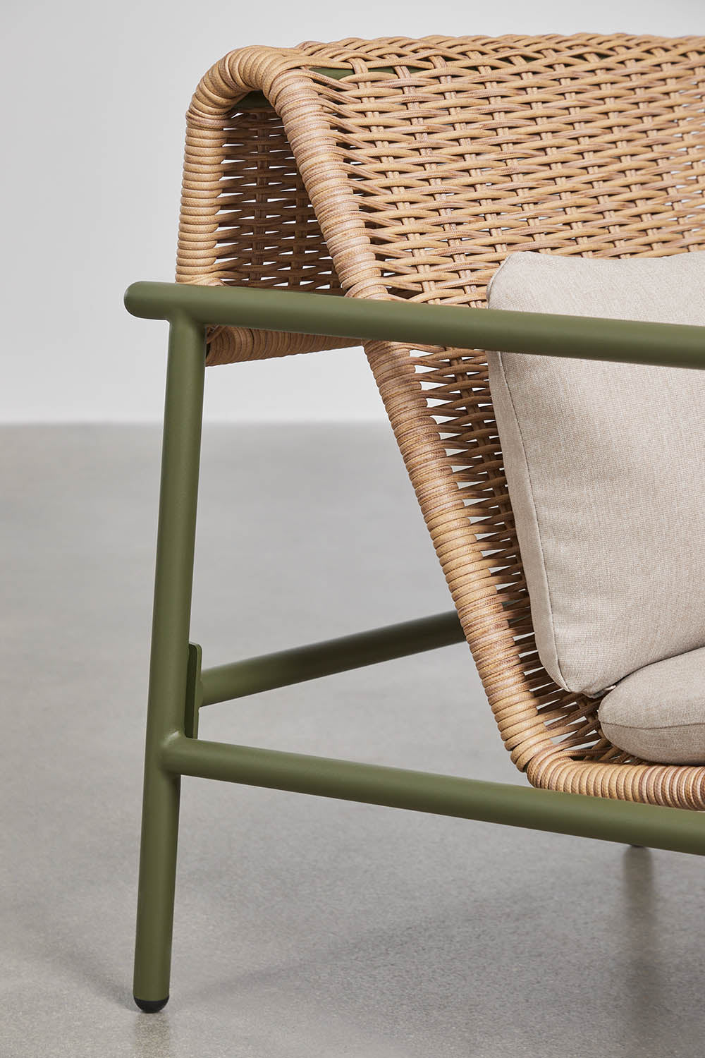 Lauko fotelis RATANO, sintetinis ratanas, alyvuogių žalia