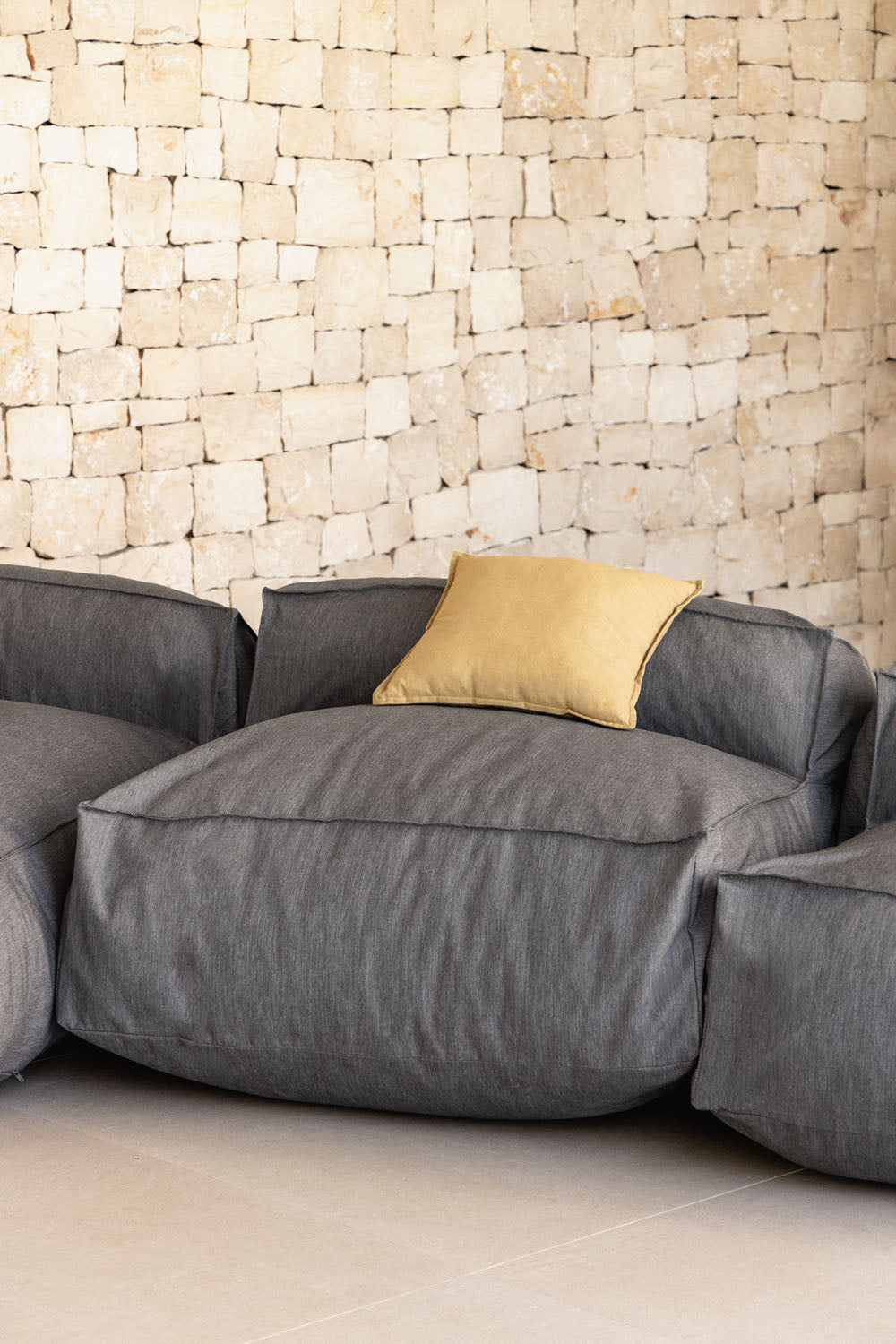 Lauko fotelis VELVA, granito pilka