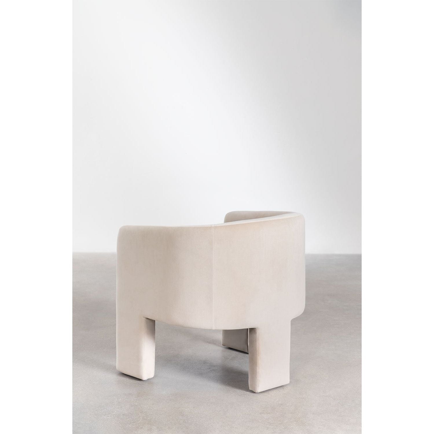 Aksominis fotelis KASTIA, natūralus