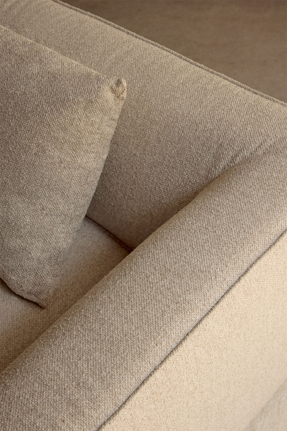 Armchair SAROORA, sand