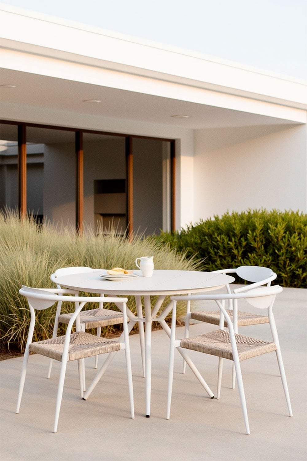 Outdoor set VALERIE, round table, 4 chairs, white
