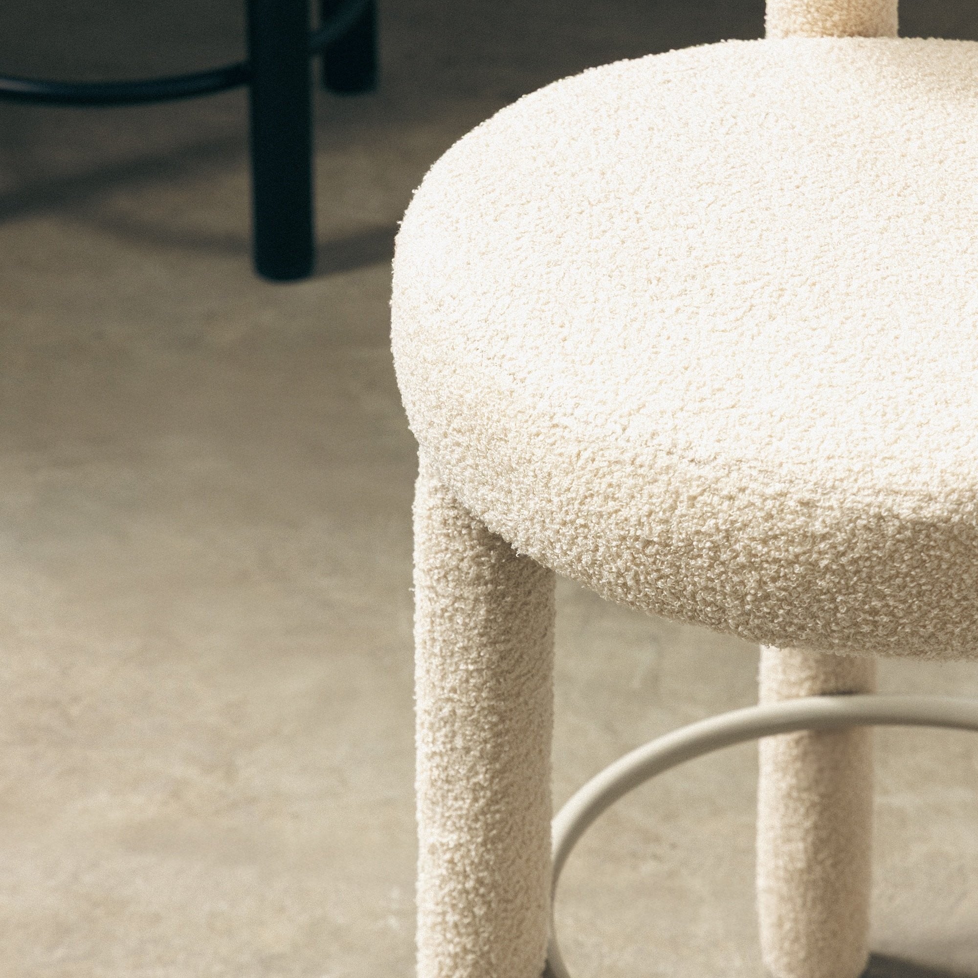 Bar stool PLISSE 2.0, beech, sand