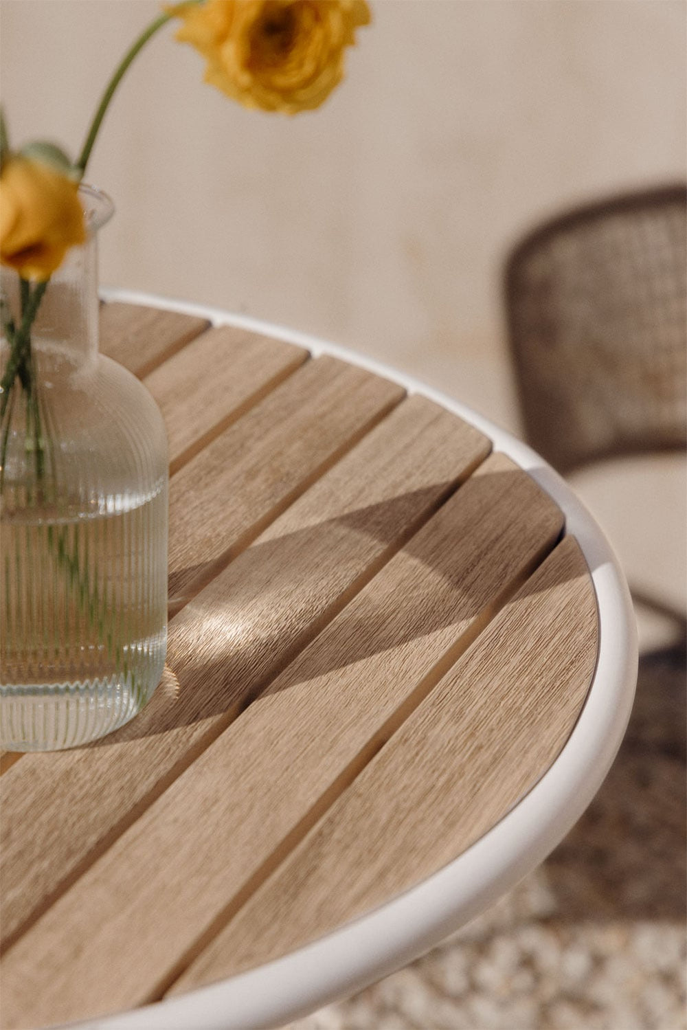 Round outdoor table TILDA, acacia wood, white