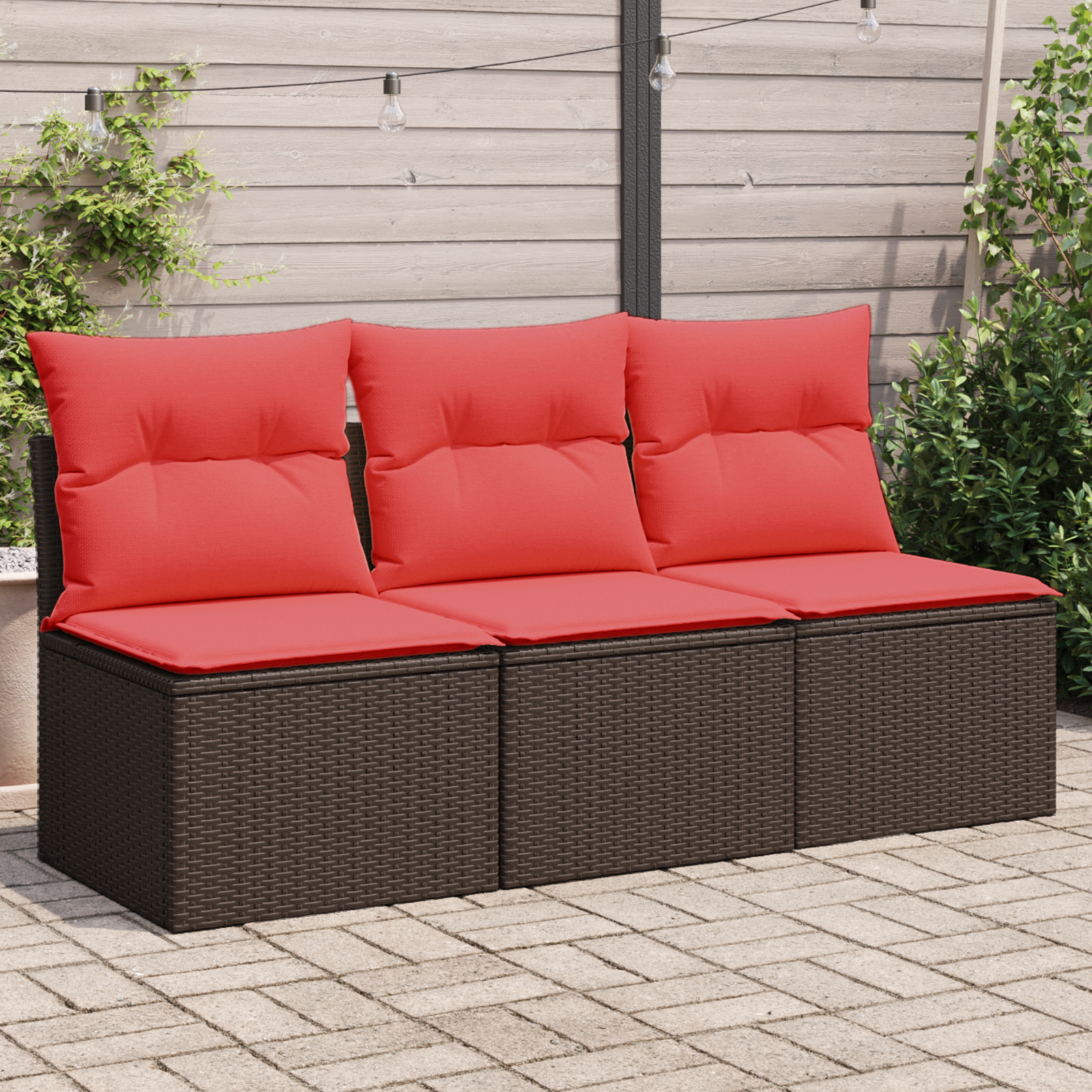 Sodo sofa su pagalvėlėmis, 3 sėdimos vietos, ruda, polirotangas