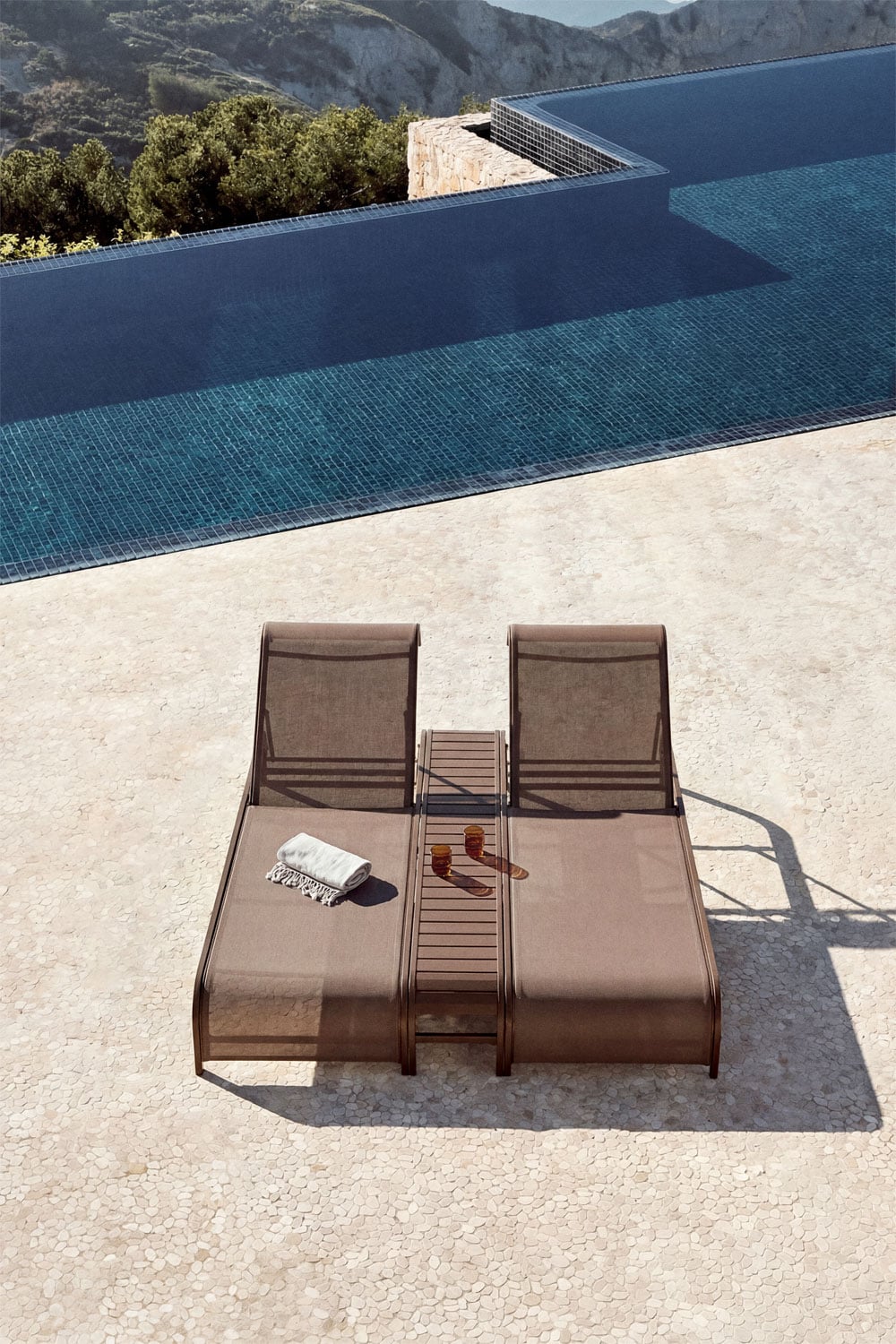 Rinkinys SOLENTO, 2 gultai ir staliukas, šokolado