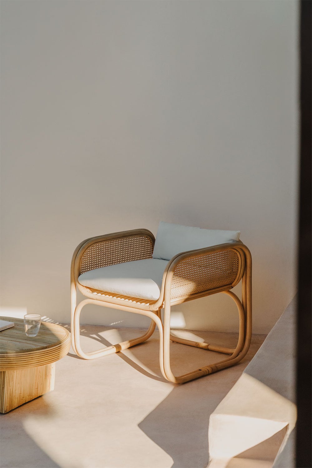 WILBERT outdoor armchair, rattan, honey