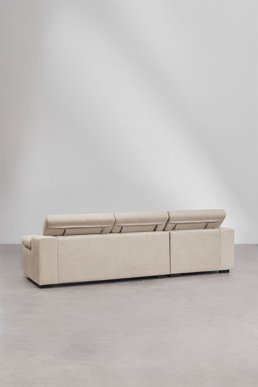 Kampinė sofa LUVANO