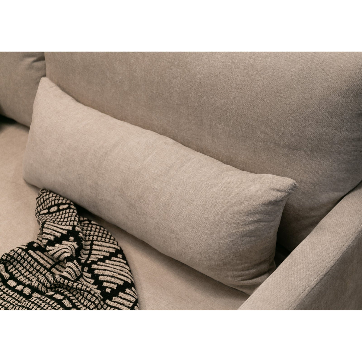 Sofa-lova EDENA, šviesiai smėlinė, Wind – atviros lentynos