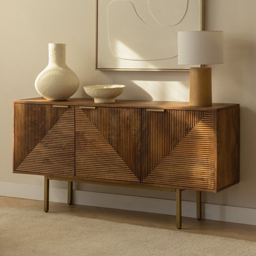 Komoda BORKU, mango medis, žalvario detalės