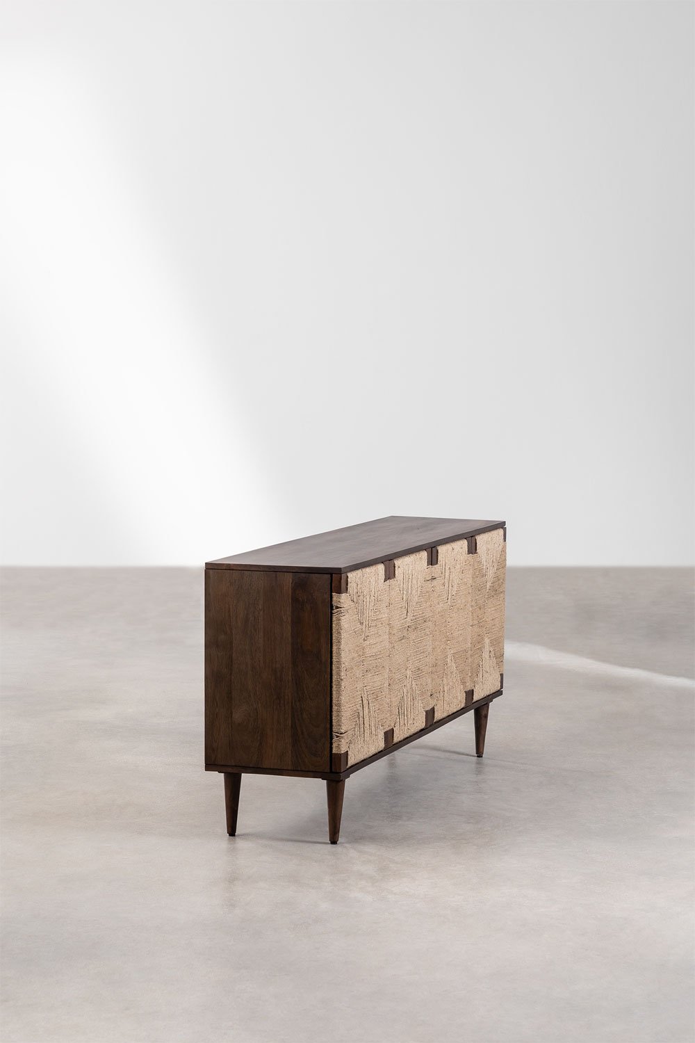 Komoda EVUTI su jutės durimis