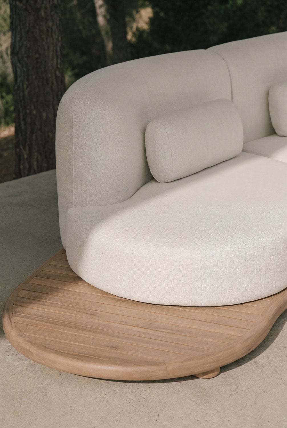 Komplektas NEXO, sofa su šezlongu ir 2 staliukai