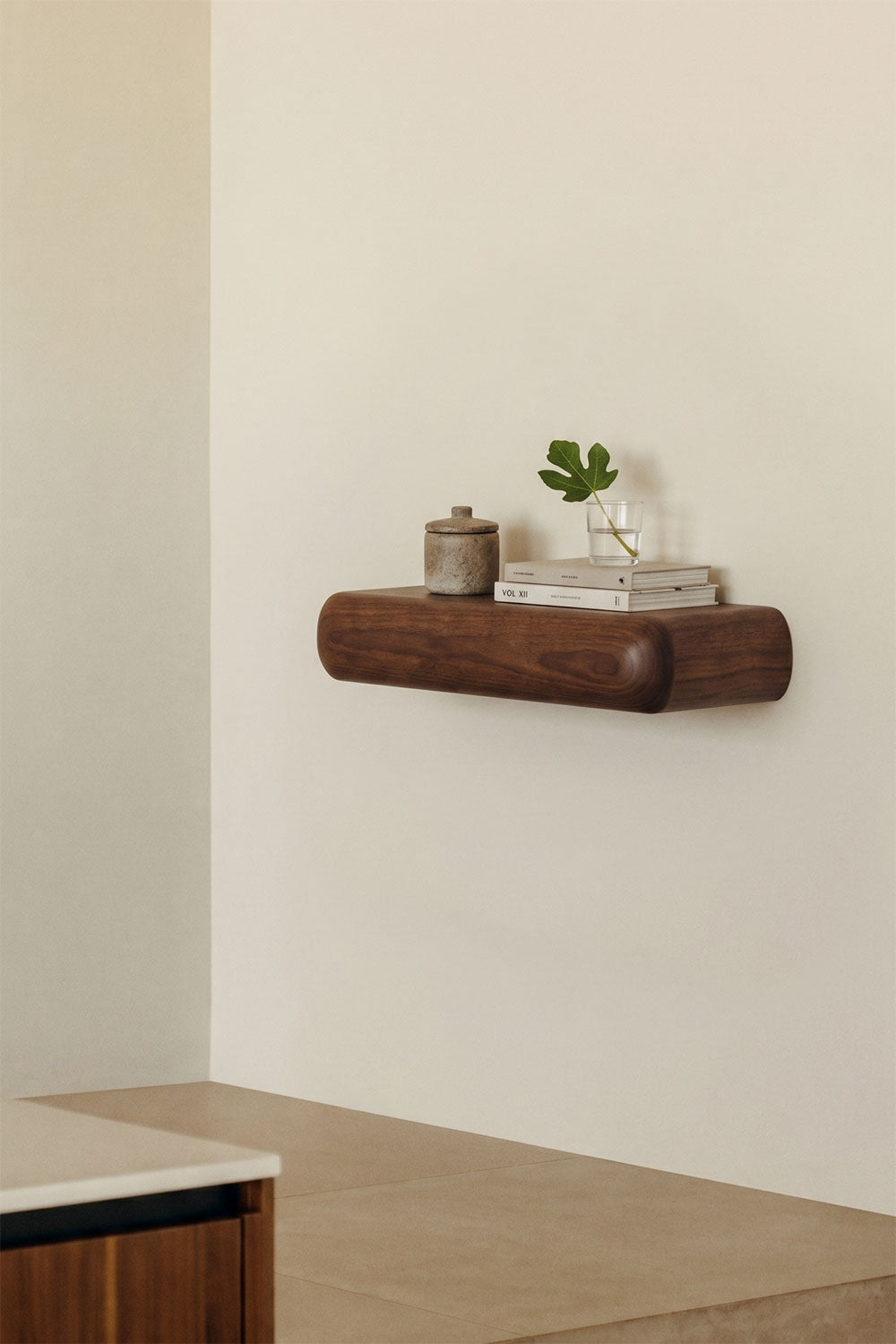 Konsolė CARMEN, 60 cm, sieninė, mangos mediena (2)
