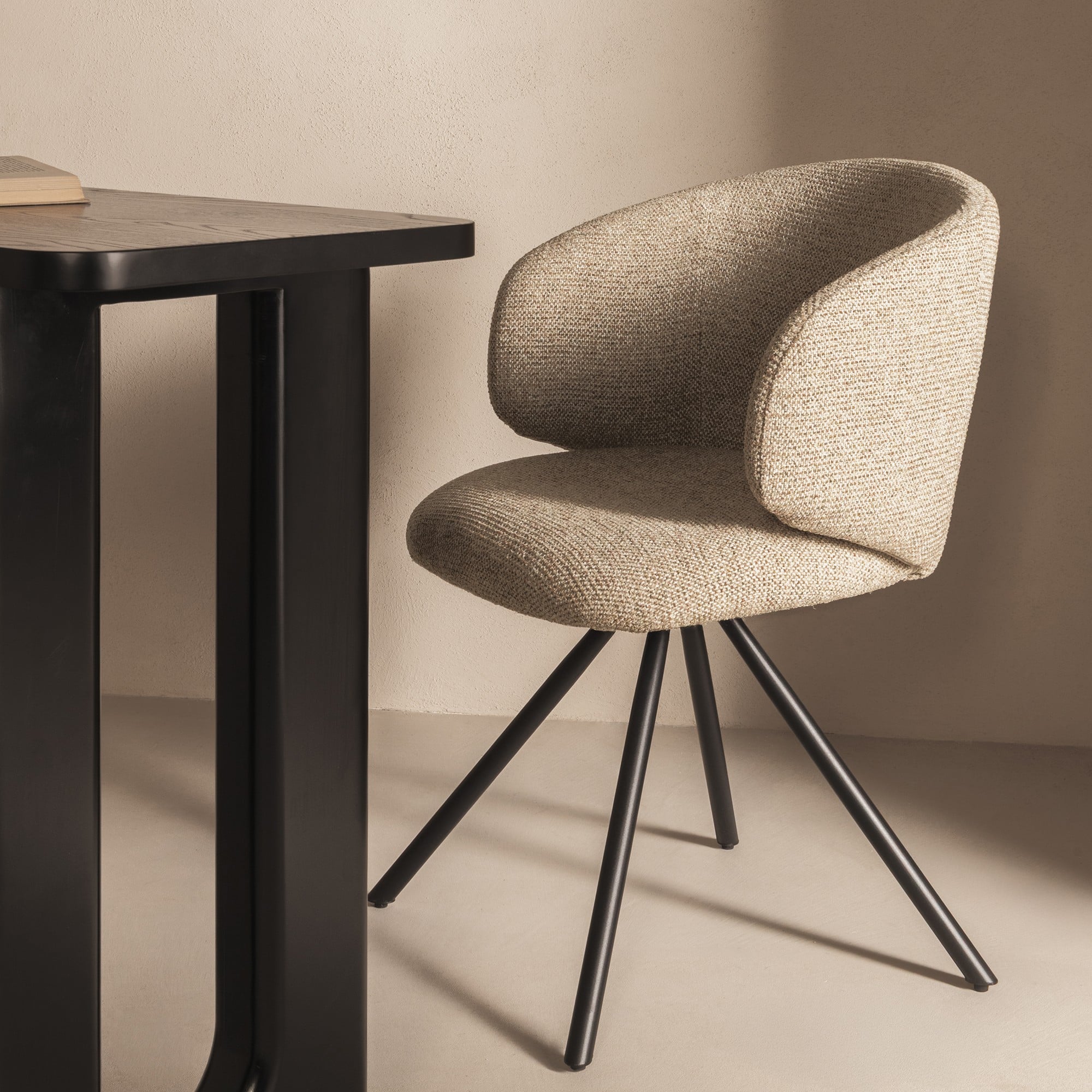 Swivel chair PLAGE, mocha/black legs