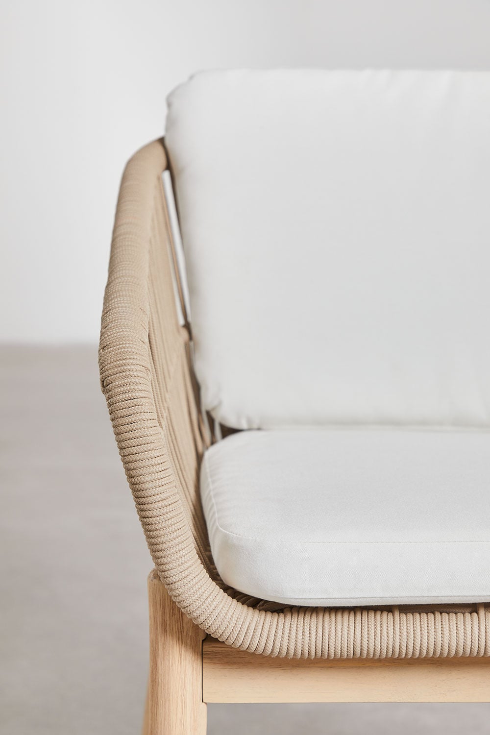 Outdoor chair ACACIA with armrests, light (3 variants)