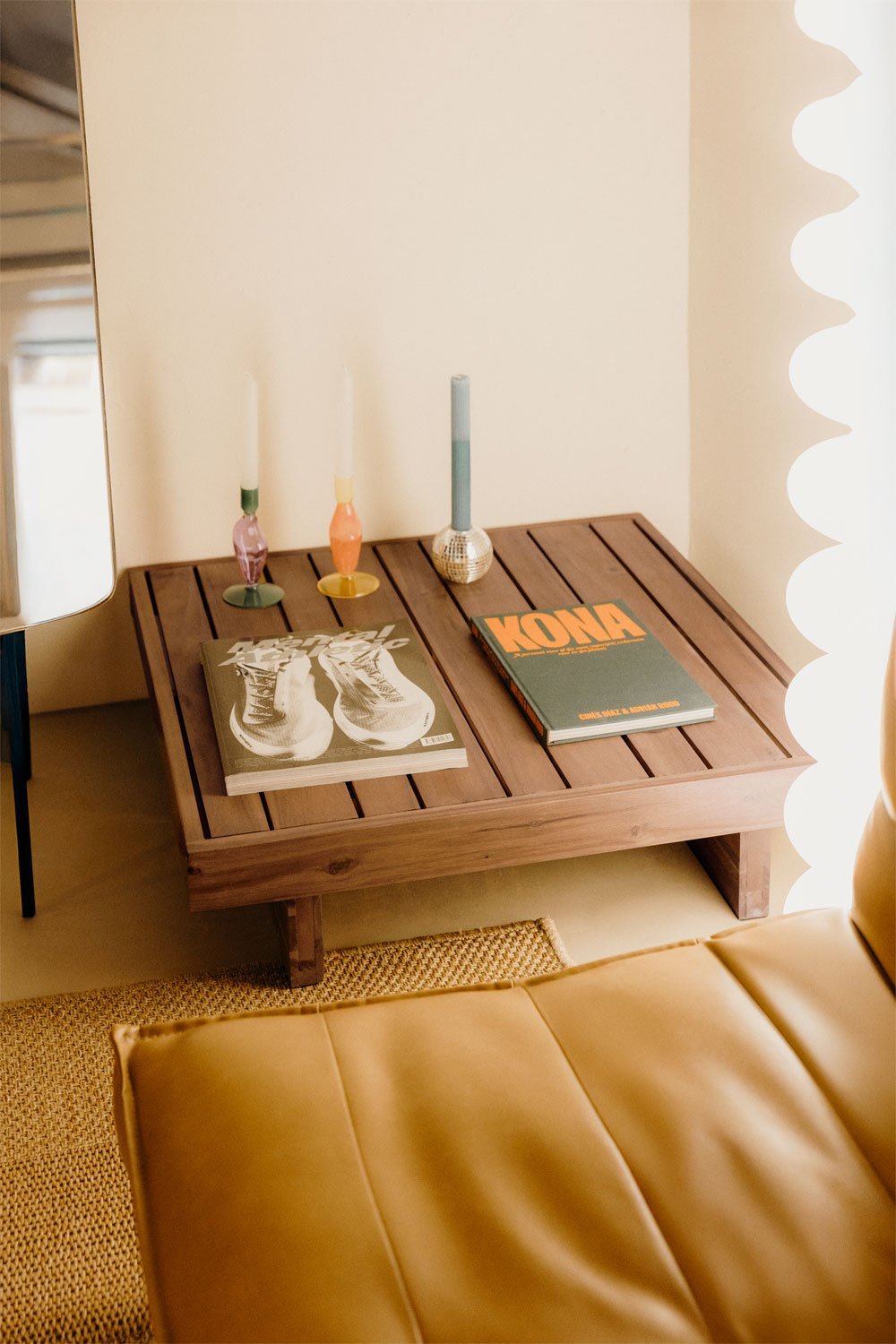 Kavos staliukas DDUMIA, akacija