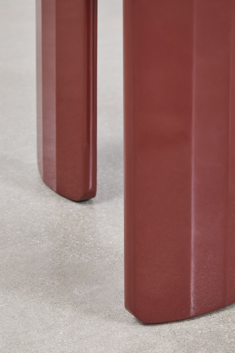 Šoninis staliukas GIRVEA MDF