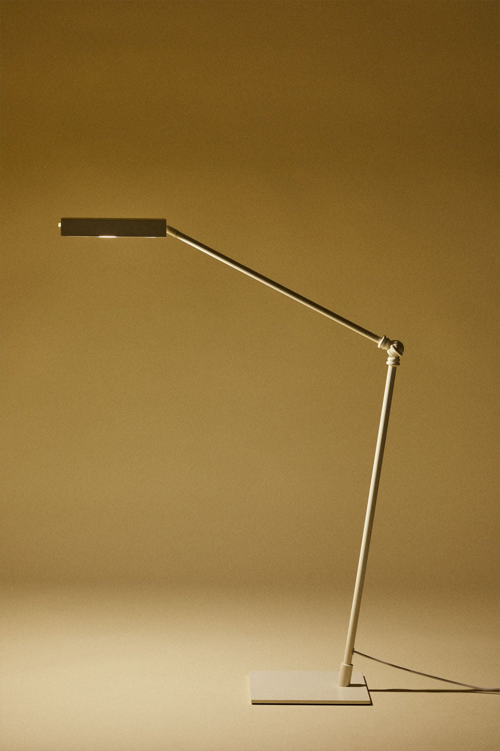 Stalinė LED durelių detalė