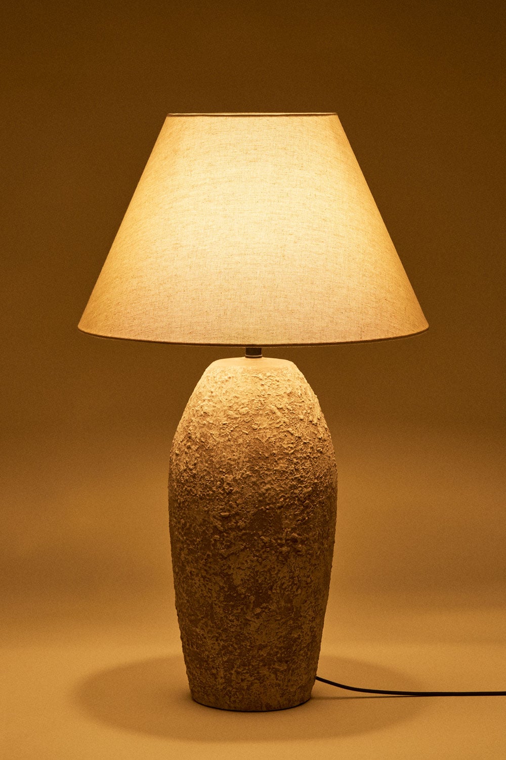 Stalinės lempos RILATENA kabučio ir laido detalė
