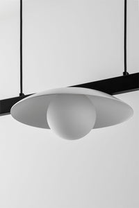 LED šviestuvas KOLBEINA įjungto šviestuvo vaizdas