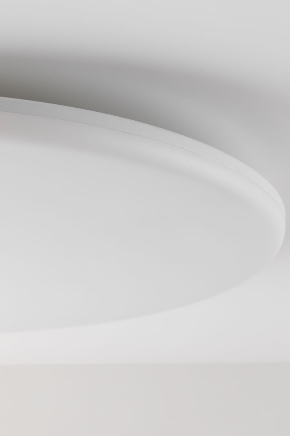 LED plafono TADEU medžiagos faktūra iš arti