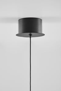 Pakabinamas LED šviestuvas NESARA, juoda