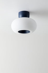 LED plafonas DERUENTA moderniame svetainės interjere