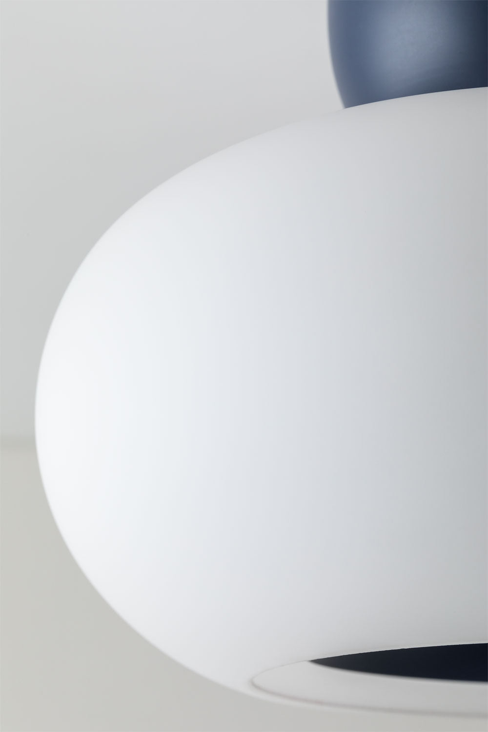 LED plafonas DERUENTA – vaizdas iš šono