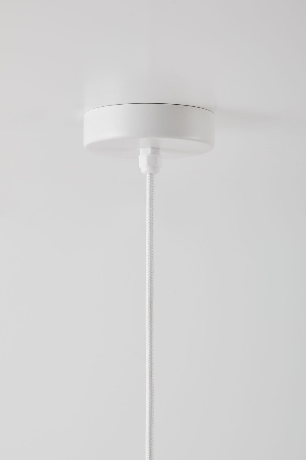 Lininis pakabinamas šviestuvas ELIRAS, Ø65 cm