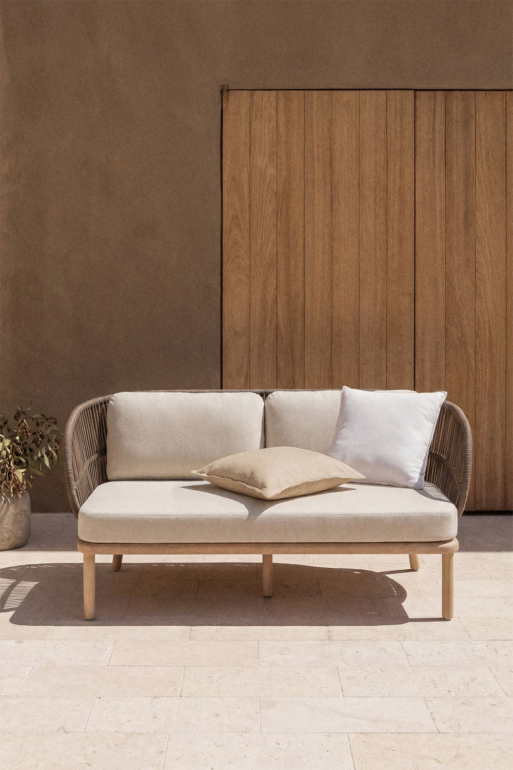 Lauko dvivietė sofa CORAL, akacija, šokoladinė