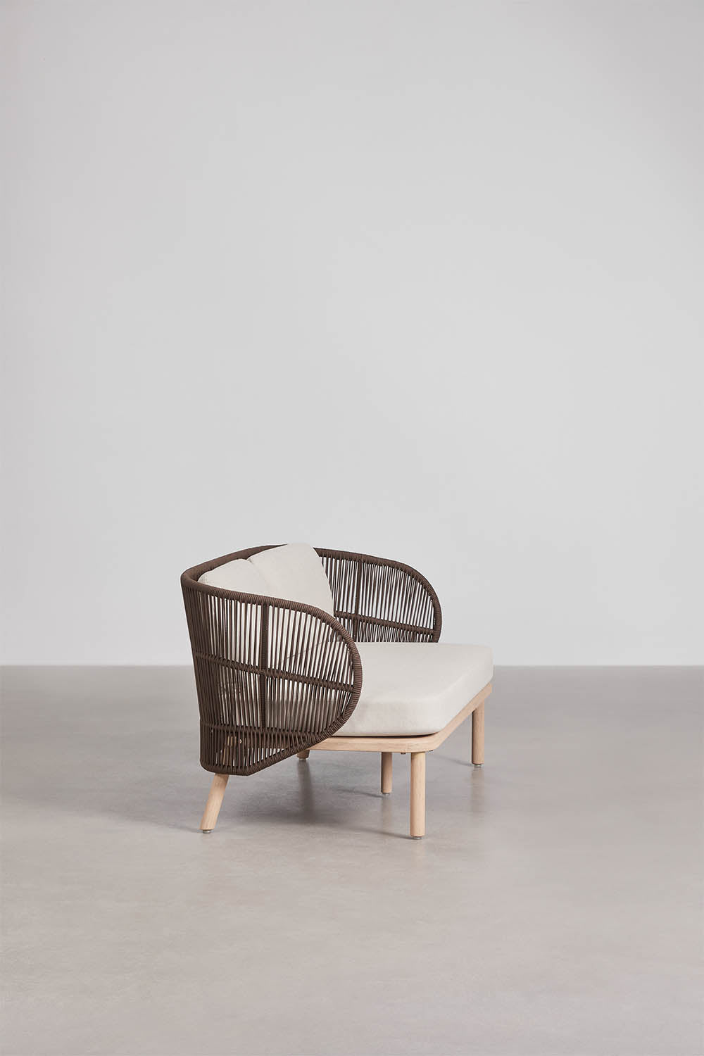 Lauko dvivietė sofa CORAL, akacija, šokoladinė