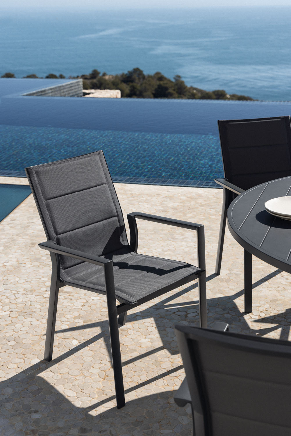 ALUKAS outdoor chair, graphite grey