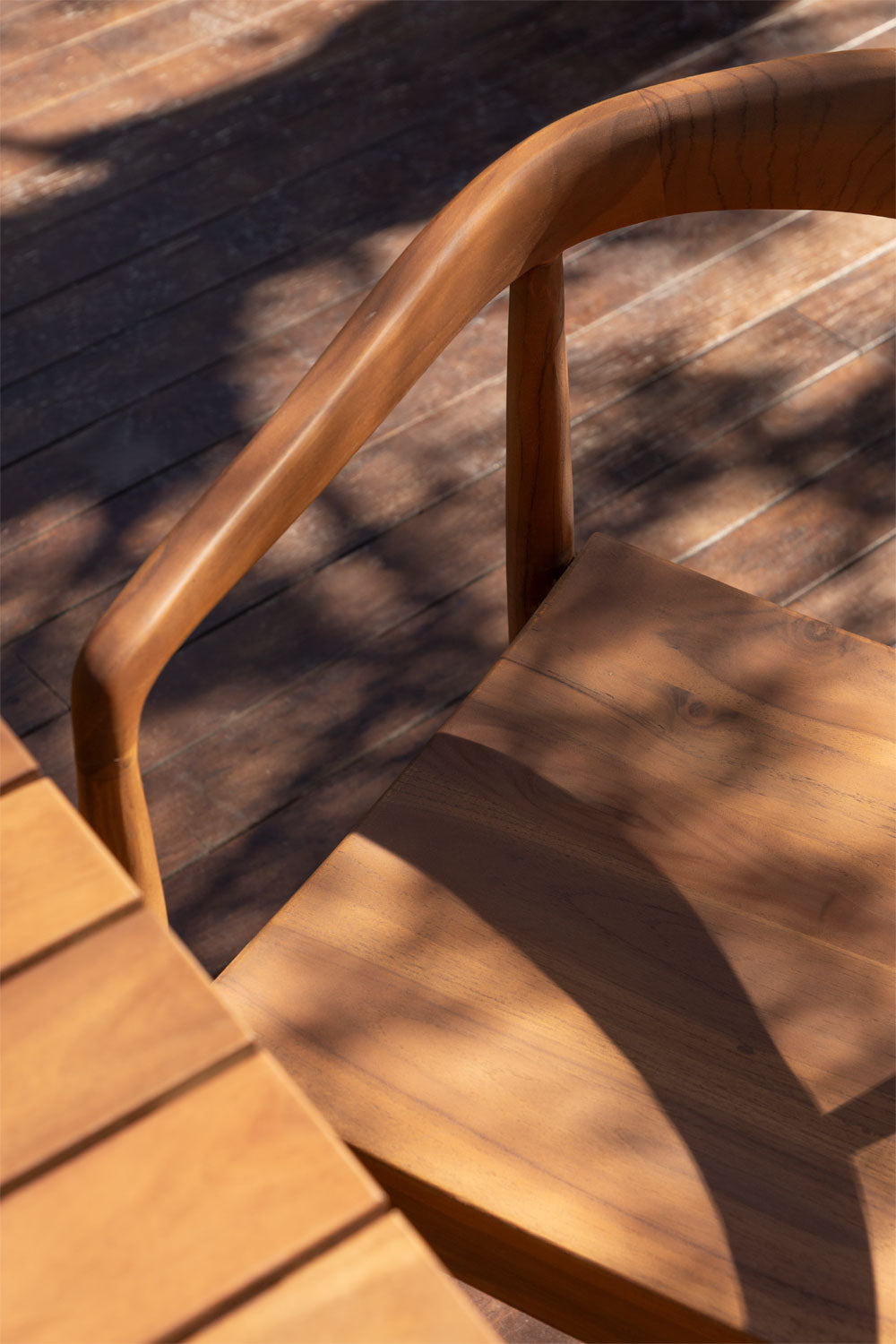 Outdoor chair TIKARO, dark teak