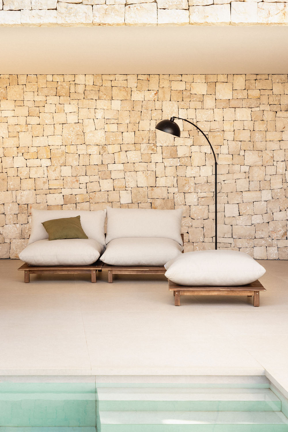 Lauko modulinė sofa ALBA su pufu, kreminė