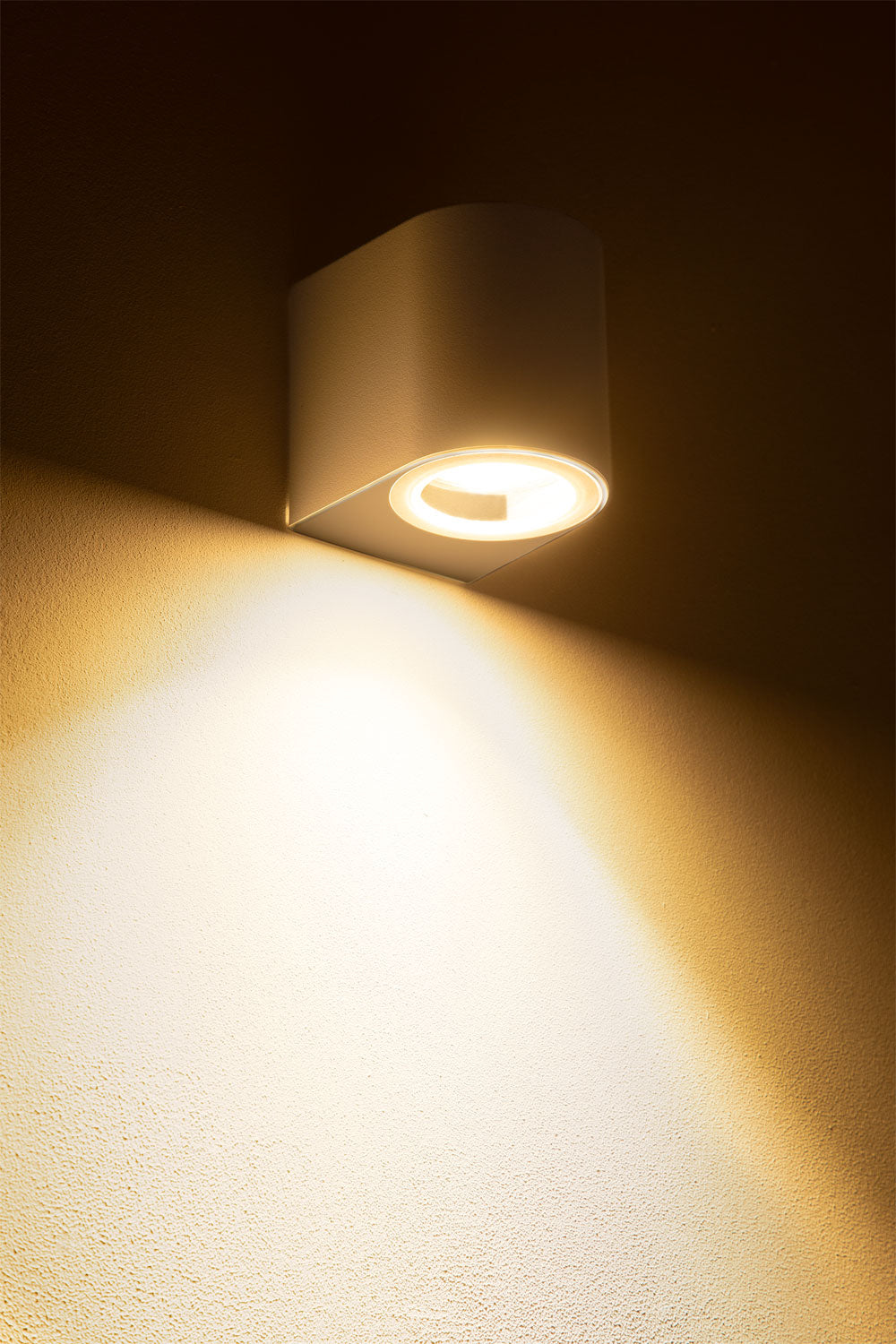 Āra sienas lampa XILVEN, balta, cilindriska
